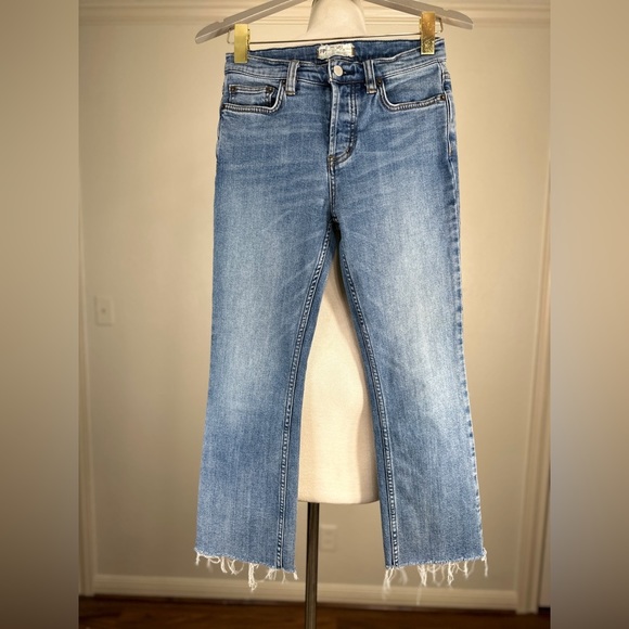 Free People Denim - Free People mid rise raw hem ankle jeans size 26